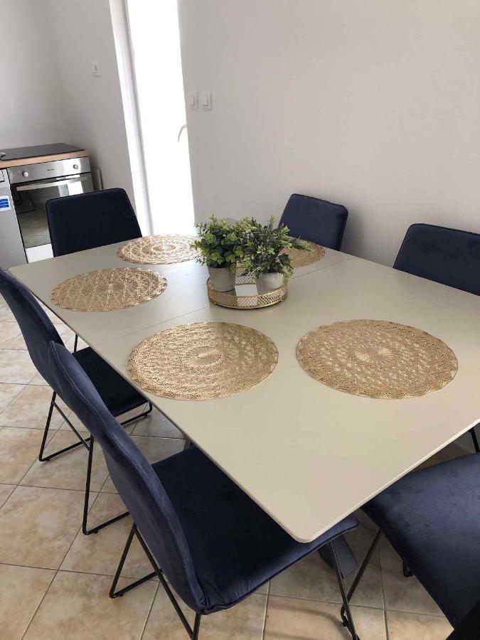 Holiday Home In Klimno - Insel Krk 42238 Екстериор снимка