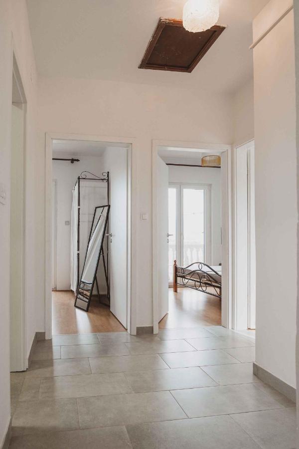 Holiday Home In Klimno - Insel Krk 42238 Екстериор снимка