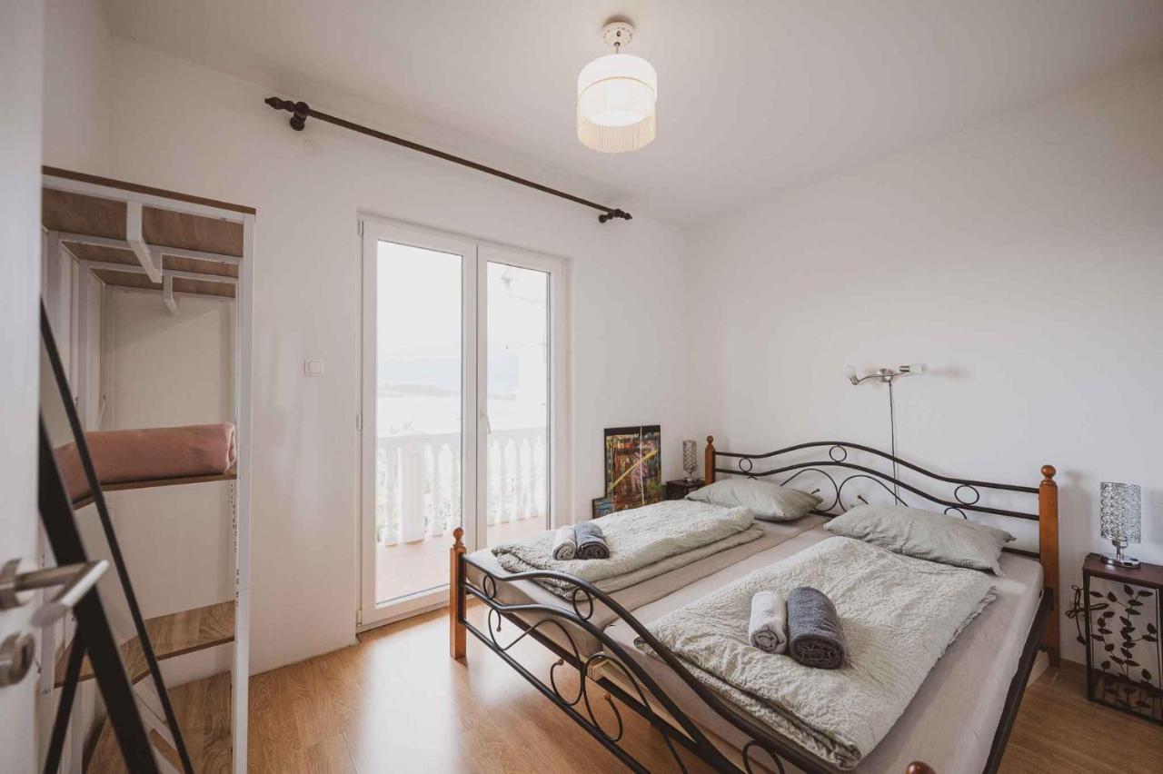 Holiday Home In Klimno - Insel Krk 42238 Екстериор снимка